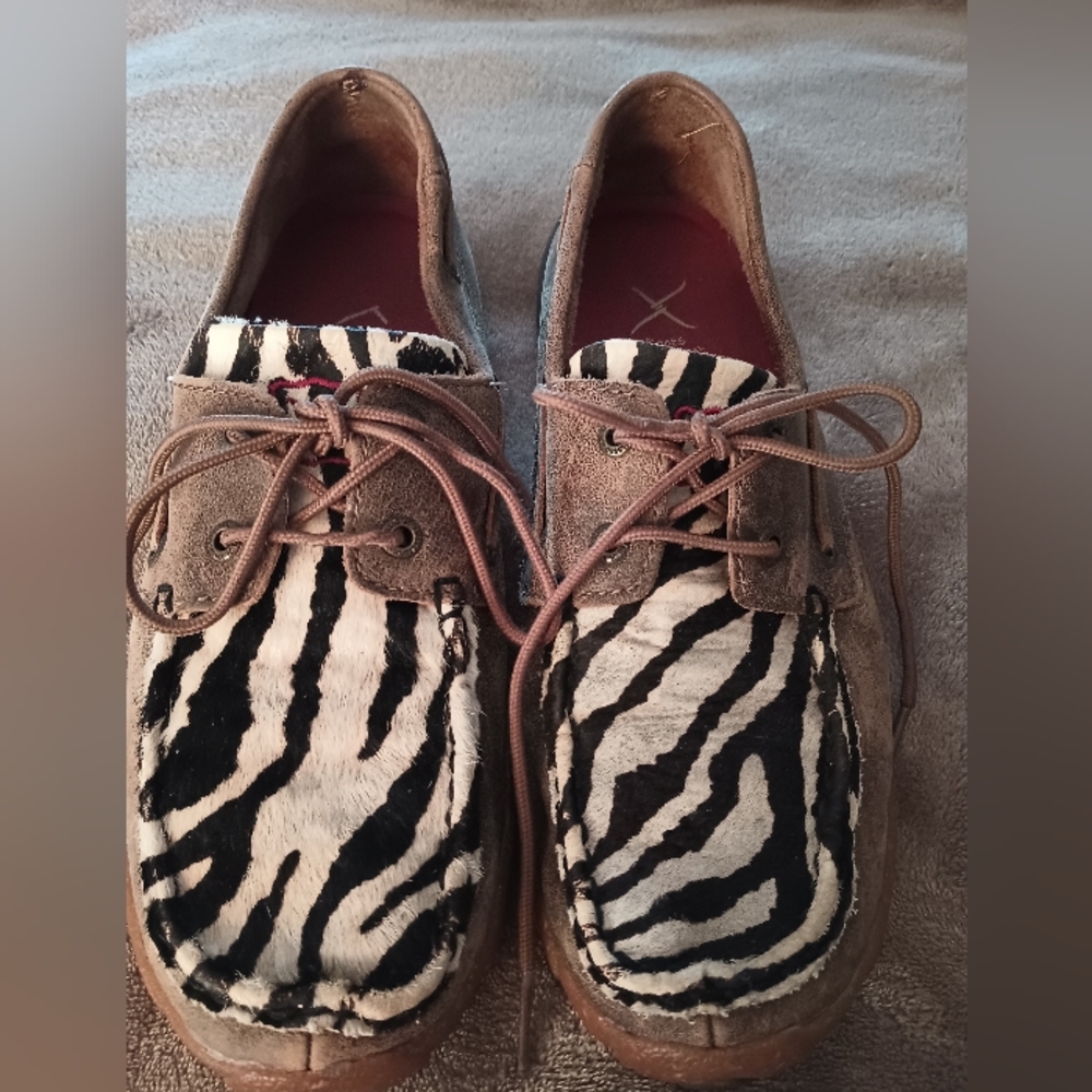 Twisted X casual moc. Super comfortable. Downsizing my closet. Lots of life left